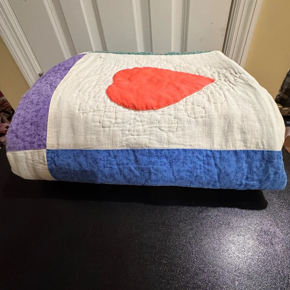 Source Unknown vintage  sunbonnet/Heart Quilt  38 x 56